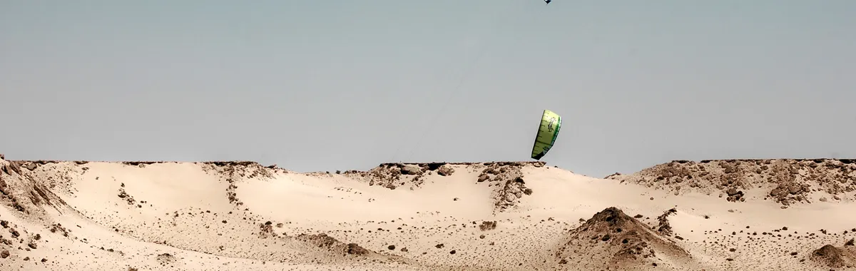 Experience thrilling kitesurfing against Dakhla’s stunning desert and lagoon backdrop. Perfect for adventure seekers.